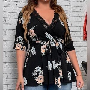 Plus size black floral peplum top